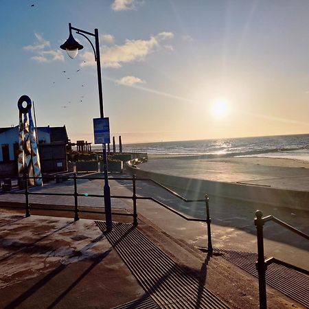 פרסטאטין Coastal Bungalow מראה חיצוני תמונה